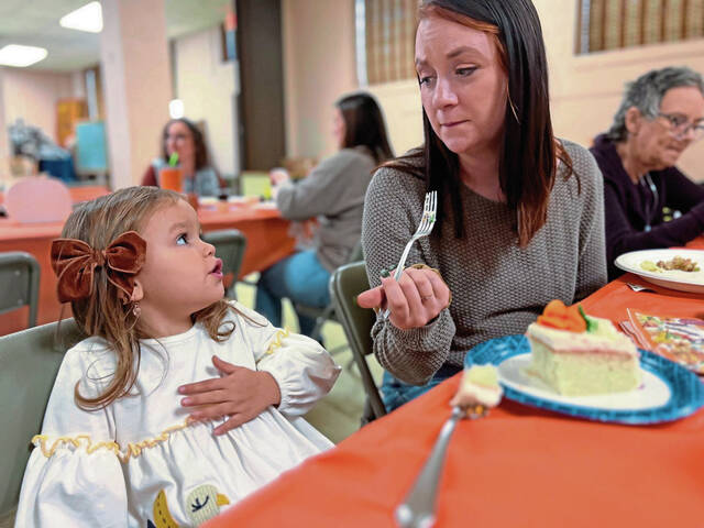 5657638_web1_vnd-thanksgiving-112522-7