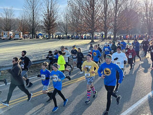 5657646_web1_vnd-lo-Turkeytrot-112522-3