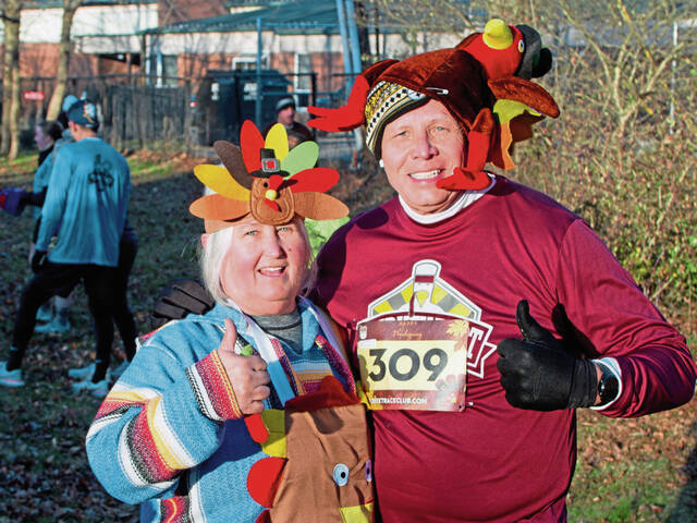 5660538_web1_bp-turkeytrot-120822-5