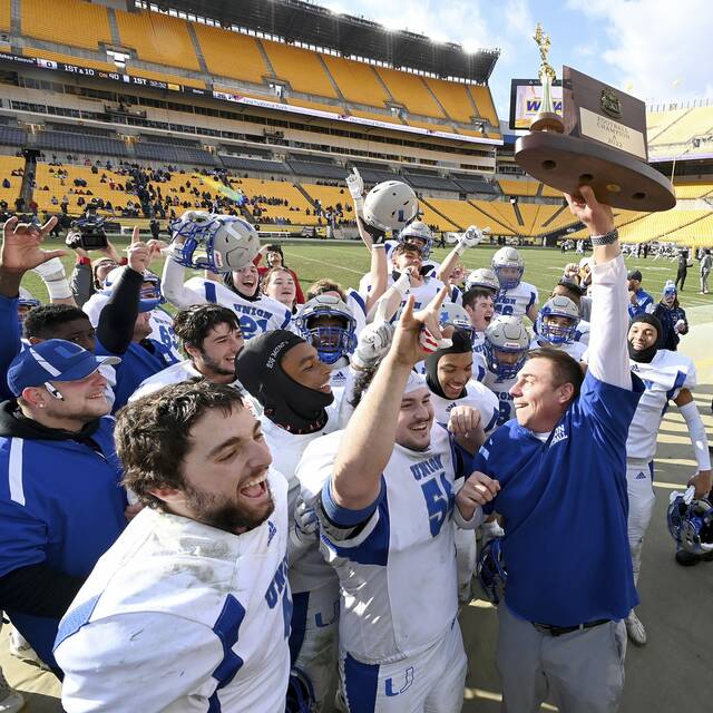 No. 10 Union shocks No. 1 Bishop Canevin to win 2nd WPIAL football championship<span class="headline-video">Video <i class="fa-solid fa-circle-play"></i></span>