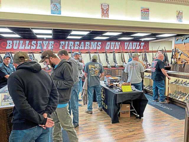 5661852_web1_gtr-New-Alexandria-gun-shop