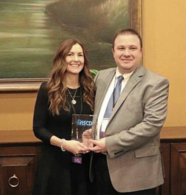 5668923_web1_SEW-QVawardee-120822