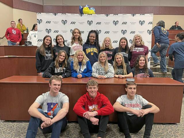 Pine-Richland students sign letters of intent