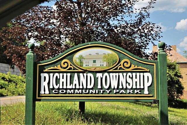 5675771_web1_WEB-richland-community-park-sign