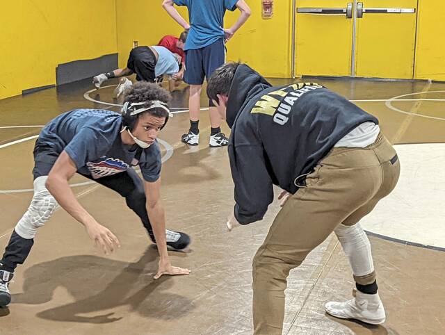 Gateway wrestlers aim for postseason success