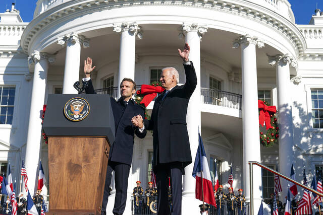 5683286_web1_AP22336065588949