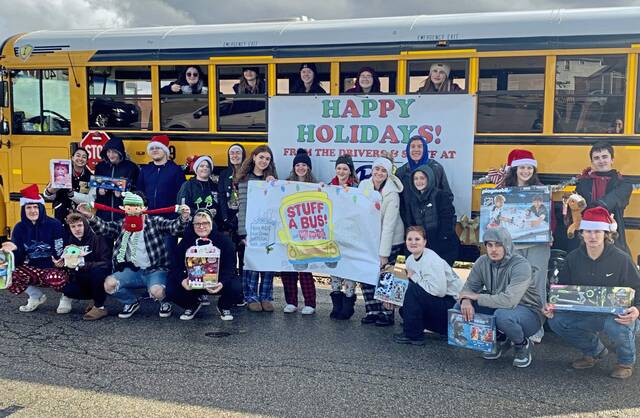 5687318_web1_vnd-highlandsstuffabus-120422