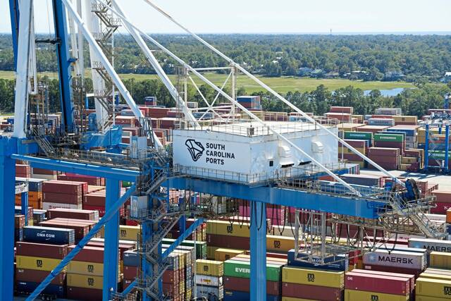 5691770_web1_AP22278094367214