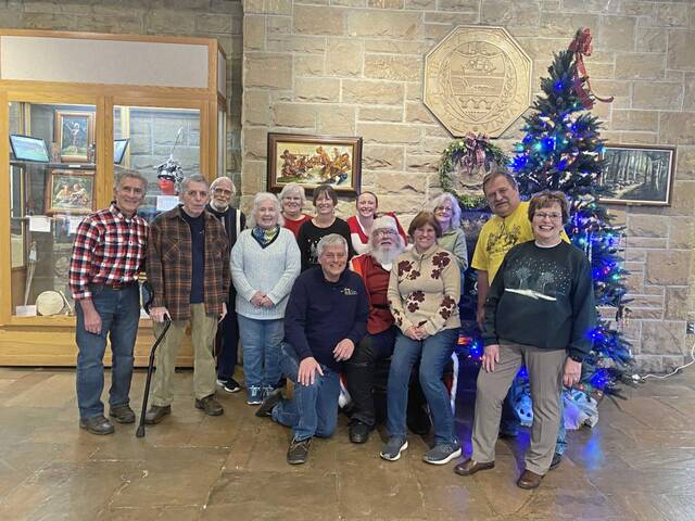 5694314_web1_pts-BushyRunChristmas-120822-2