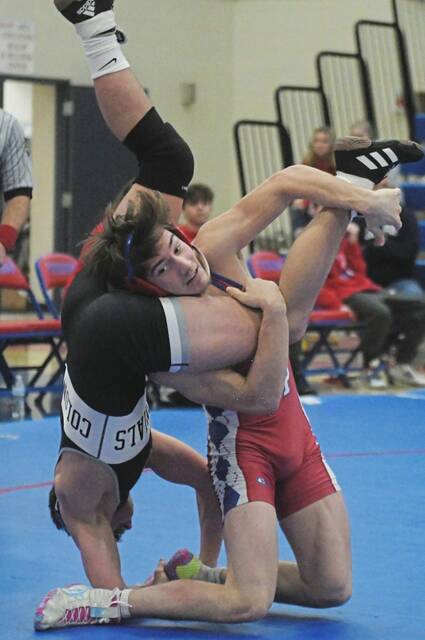 High school roundup for Dec. 7, 2022: Mt. Pleasant wrestling wins opener