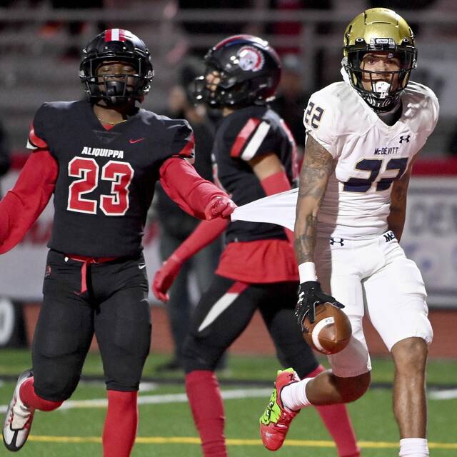 Bishop McDevitt punishes Aliquippa for mistakes in PIAA Class 4A title game