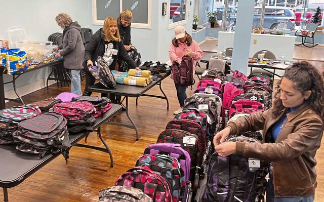 5708913_web1_vnd-backpacks-121122-2