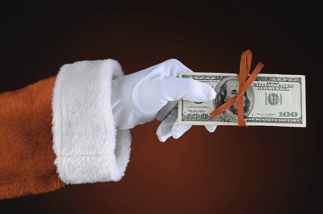 5713019_web1_ptr-holidaytipping-121322
