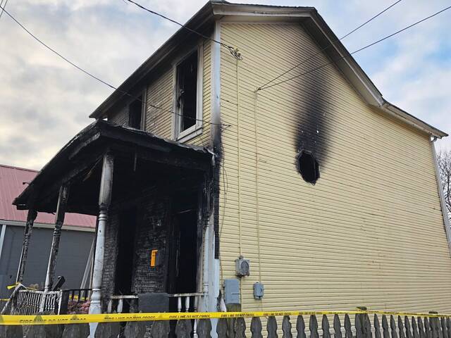 5715954_web1_ptr-sewickleyfire4-121322