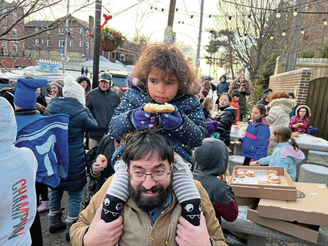 5733522_web1_Michael-Halpern-and-Sybie-Halpern