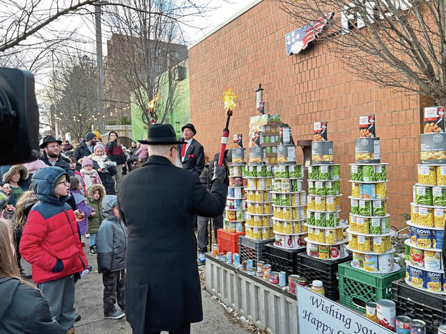 5733522_web1_Rabbi-Yisroel-Rosenfeld