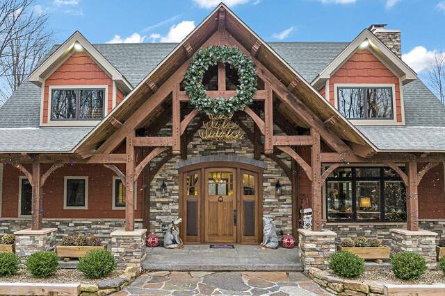 5741481_web1_295DeerFern_TheChalet-82