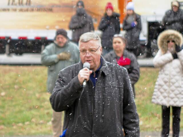 5743031_web1_bp-wreathsacrossamerica-012623-15