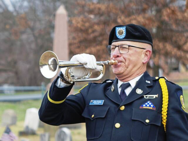 5743031_web1_bp-wreathsacrossamerica-012623-7
