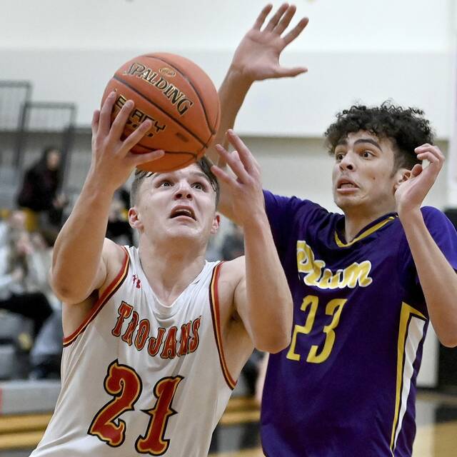 North Catholic runs away from Plum in victory