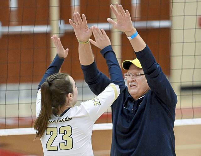 Freeport volleyball’s Phillips leads Alle-Kiski hall of fame class