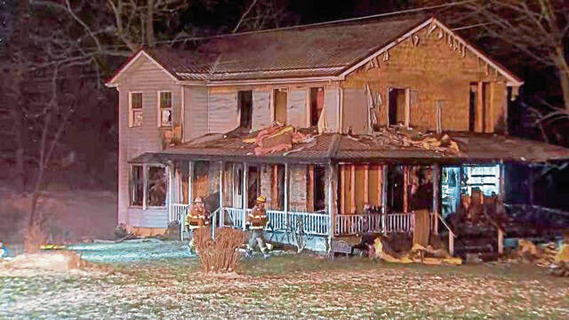 5751617_web1_gtr-DerryFire-122622