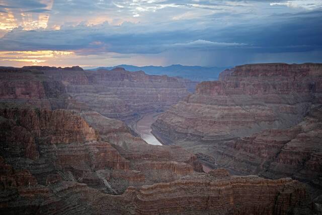 5758638_web1_web-GrandCanyon