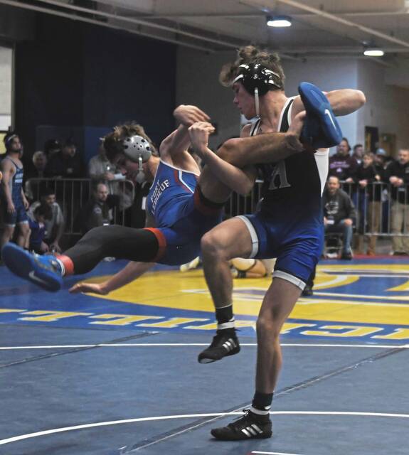 Hempfield wrestlers have milestones in sight at Powerade