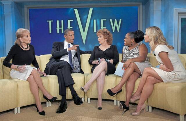 5766367_web1_ptr-BarbaraWalters-123122-6