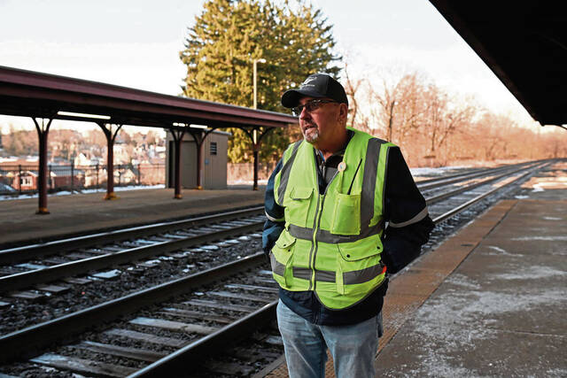 5724345_web1_gtr-eg-trainstation005-122922