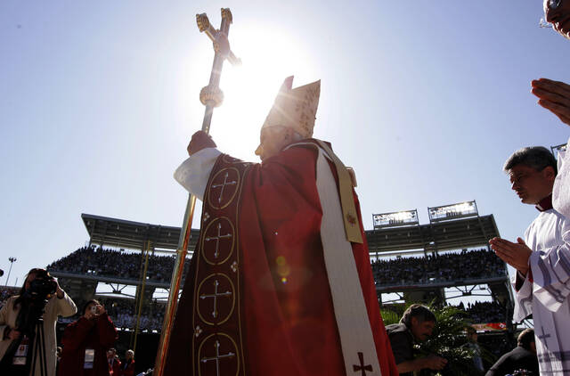 5775903_web1_5775903-51fbb9986d1d413aa3d223fb19adff3a