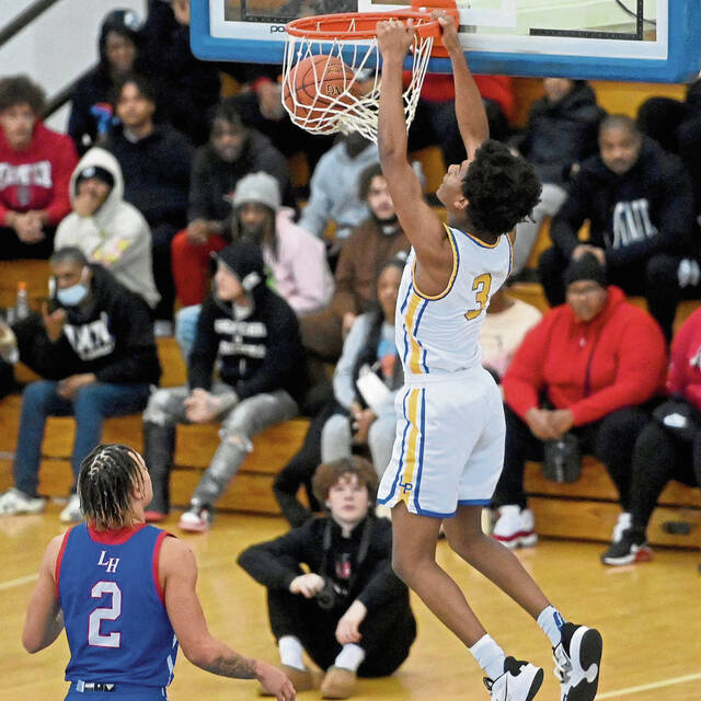 Nelly Cummings’ brother, Brandin, becomes 1st from class of ’24 to commit to Pitt