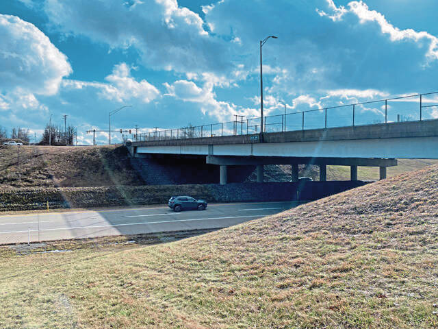5779649_web1_gtr-Route30Bridge-010623-2