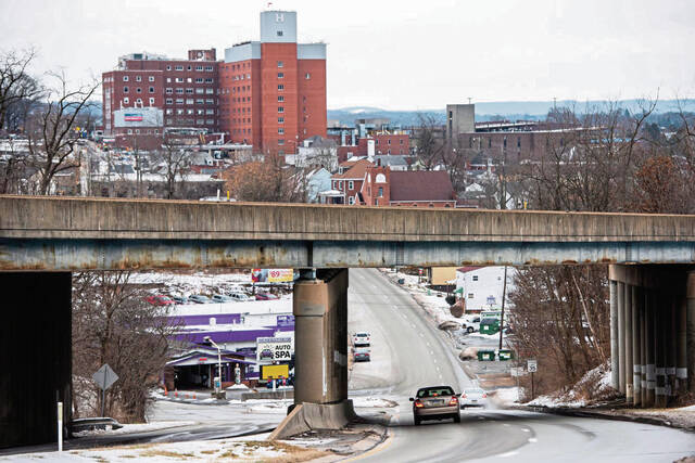 5779649_web1_gtr-Rt30bridge-010623