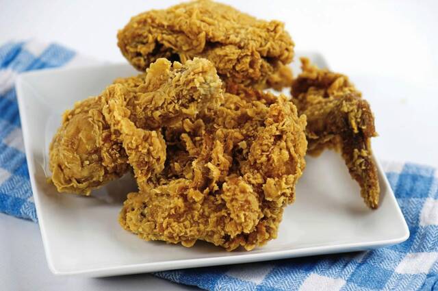 5795585_web1_Chicken-Wings