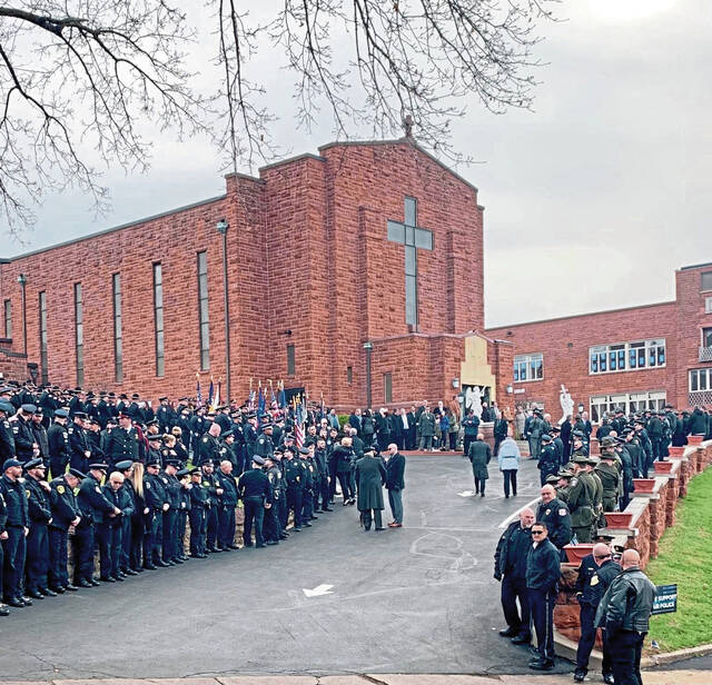 5796634_web1_vnd-McIntireFuneralRA100-011223