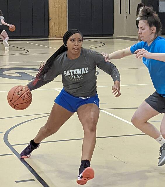 Gateway girls look to bounce back after narrow section losses
