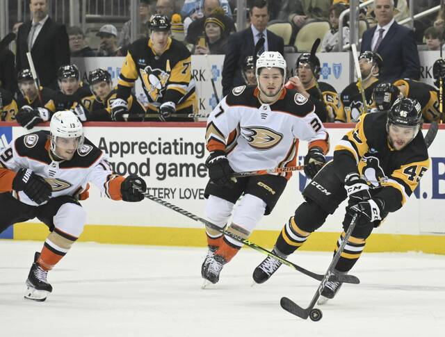 5814980_web1_ptr-PensDucks04-011723