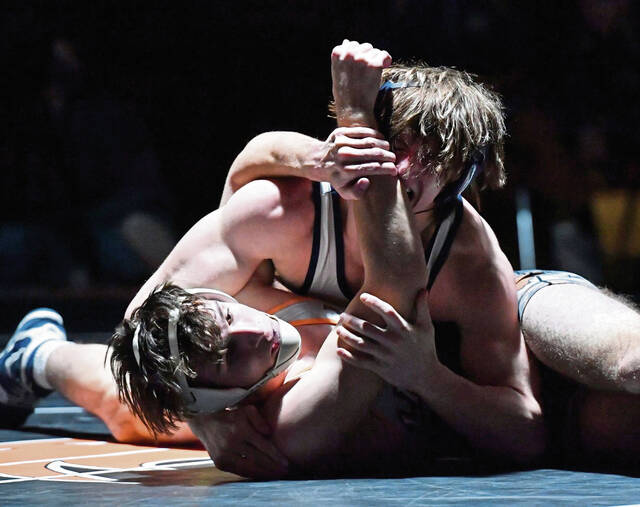 WPIAL wrestling notebook: Injuries shake up Class 3A team race