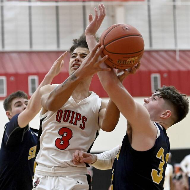 With Pitt coach watching, Aliquippa football stars hit basketball stride to defeat Shenango