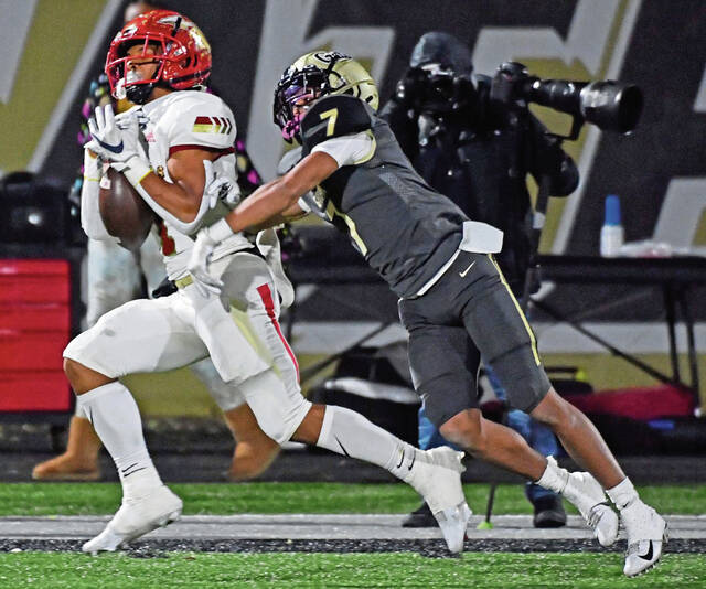 Penn Hills’ Cam Thomas works to ‘develop top-end speed’ during indoor track season