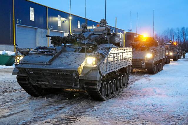 5827406_web1_ptr-UkraineWeapons-012023