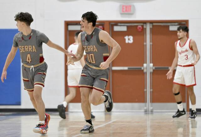 Serra Catholic boys stage yet another rally, get past Jeannette