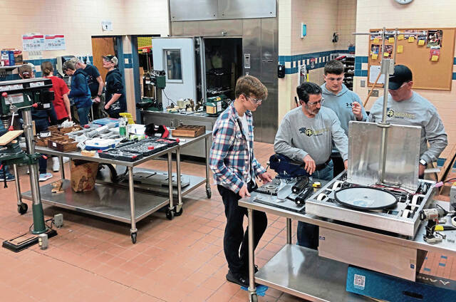 5840446_web1_gtr-FRobotics2-012723