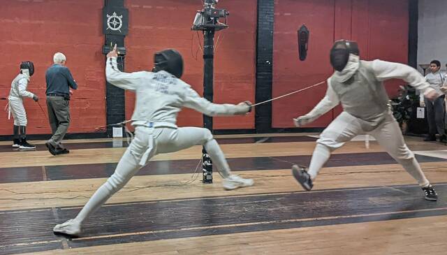 Pittsburgh Interscholastic Fencing Association teams busy with regular-season matches