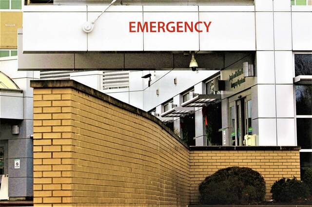 5852600_web1_WEB-AVH-emergency-room-sign