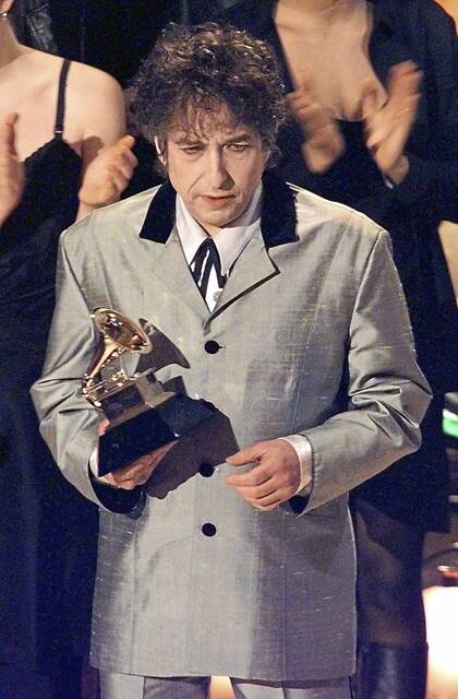 5852914_web1_ptr-bobdylan-012823