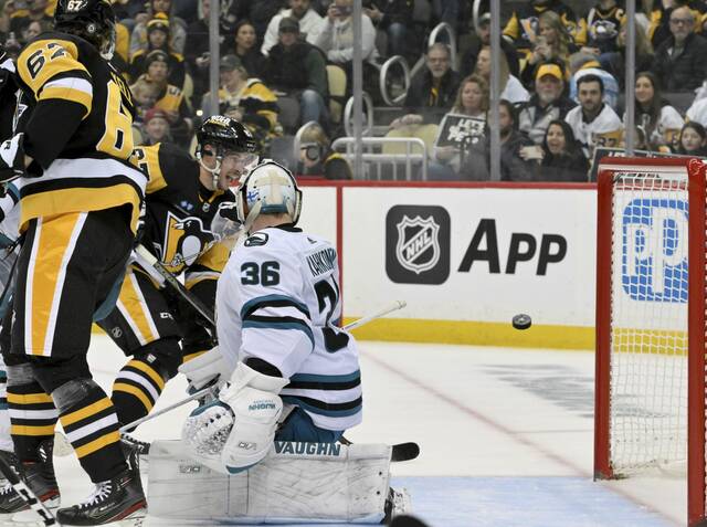 5855103_web1_ptr-PensSharks04-012923jpg