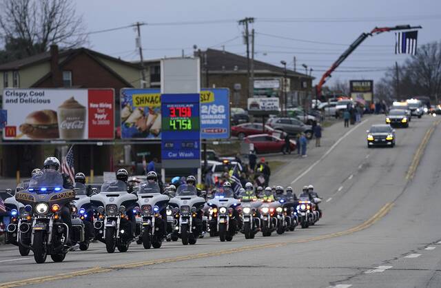 5799326_web1_12_vnd-processional002