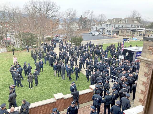 5799326_web1_29_ptr-mary-ann_mcintirefuneral